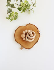 silikoninis kramtukas LUMI šviesus vanilės| silicone teething toy with wooden ring